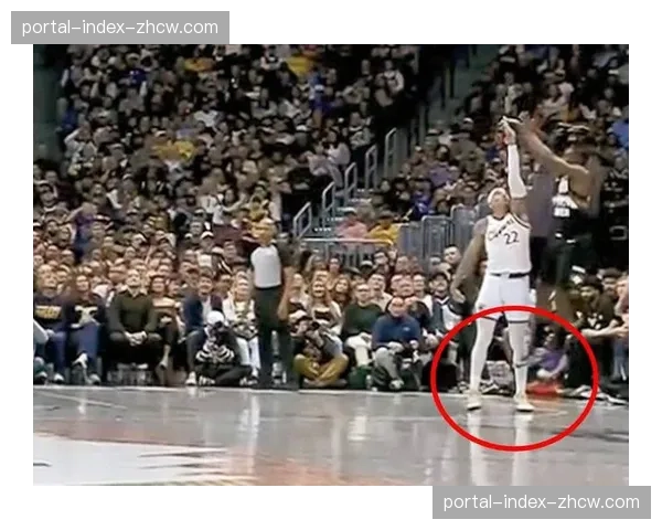 掘金快船之战裁判抢镜,未吹犯规后回看补判罚球改变比赛势头 掘金快船之战裁判抢镜,未吹犯规后回看补判罚球改变比赛势头
