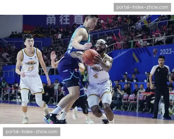 上海弗格三分球12投9中 追平本赛季单场三分命中纪录